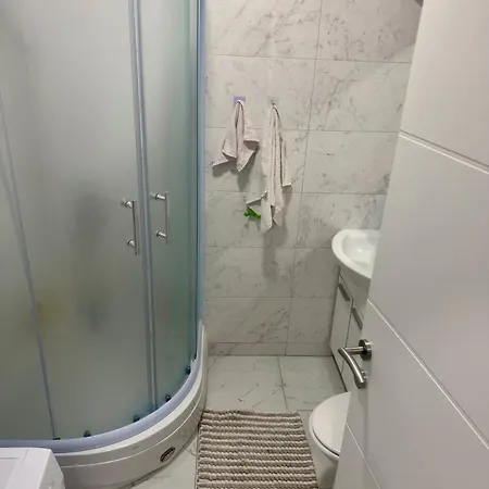 Stan Kod Sarinog Mosta דירה
